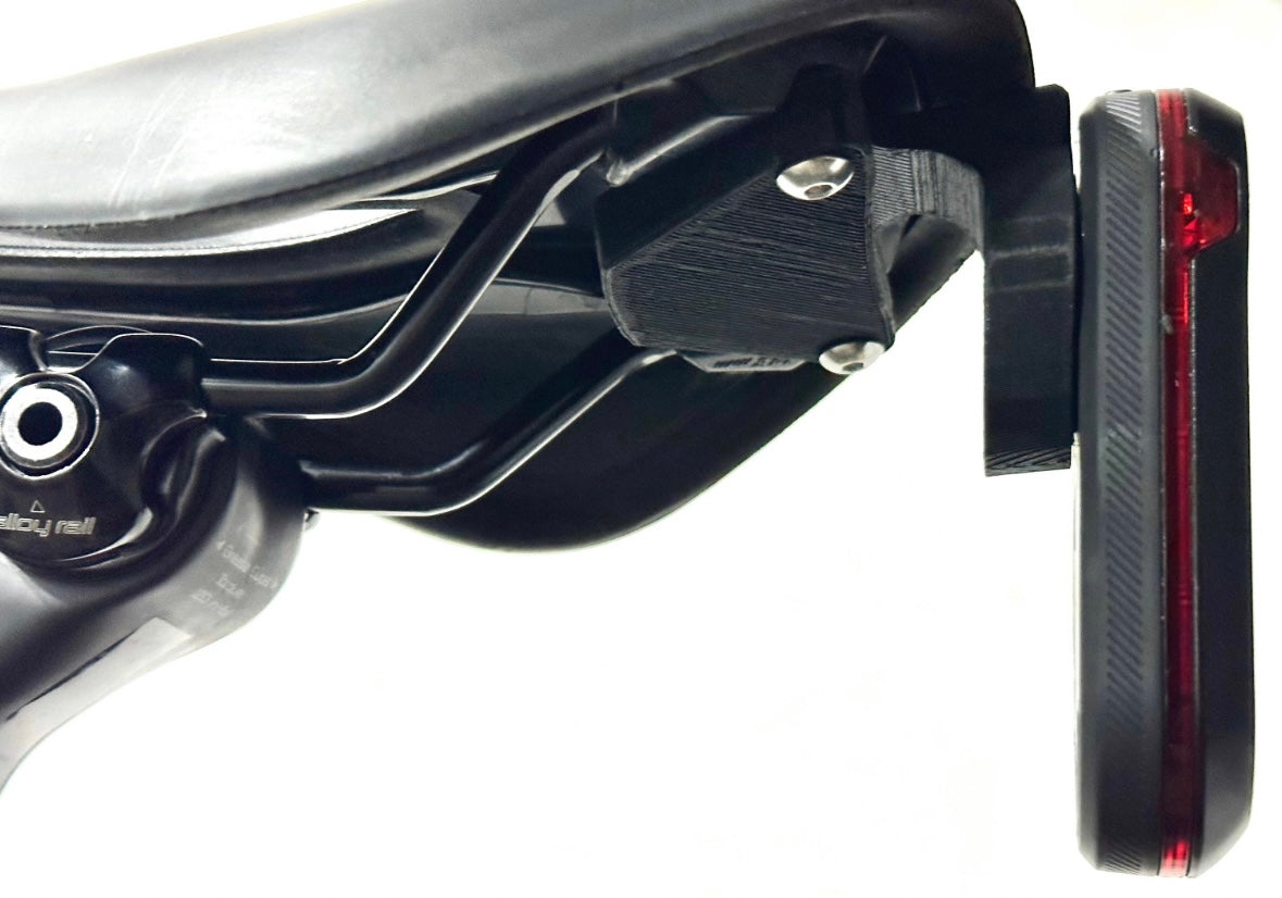 Support radar pour selle Specialized SWAT - Garmin Varia 715 (taille S, avec support pour AirTag) - France Support radar pour selle Specialized SWAT - Garmin Varia 715 (taille S, avec support pour AirTag) - France